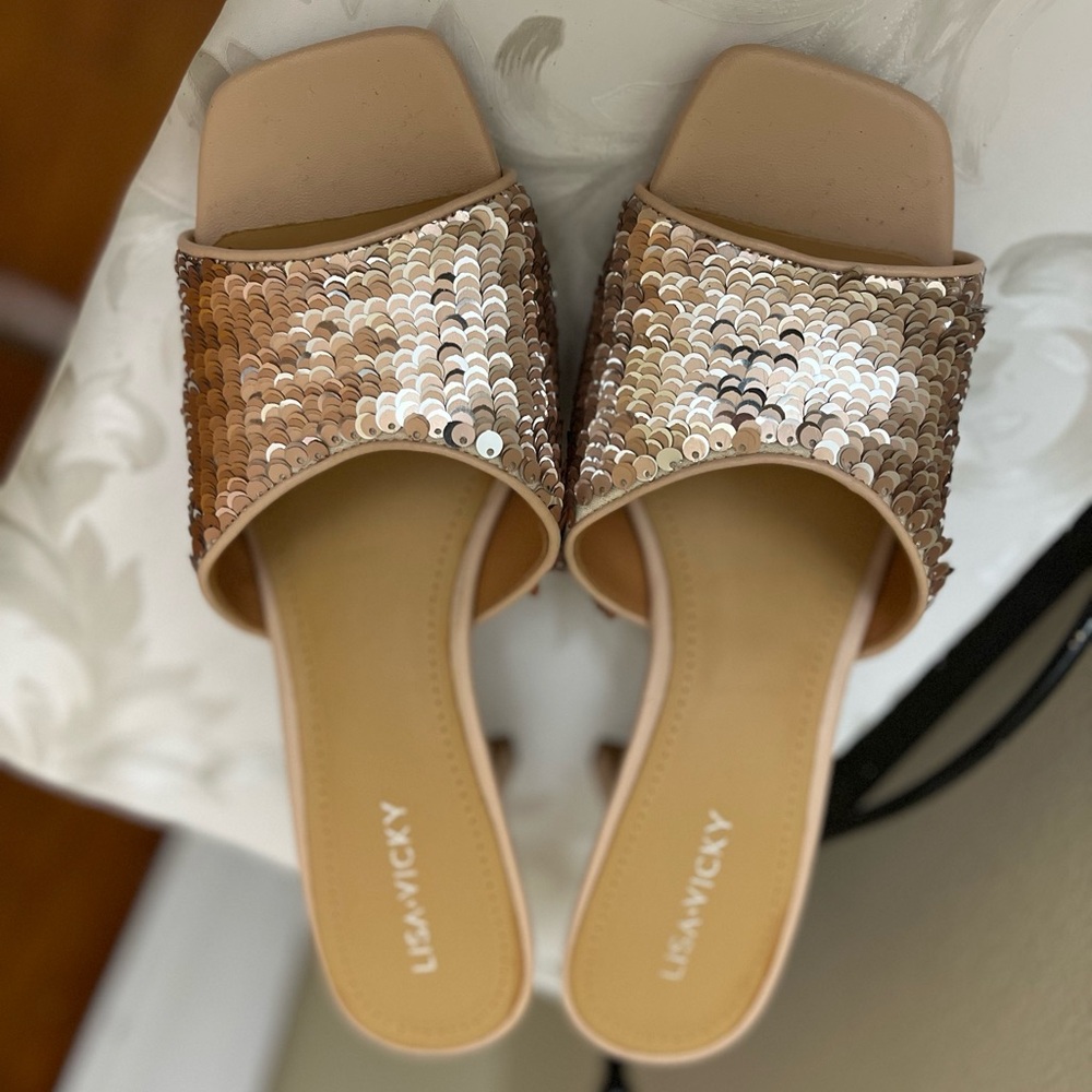 🆕.Sequin Embellished Heels - Champagne. Party Holiday. Size 8